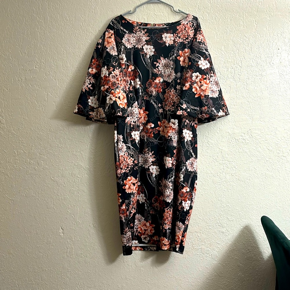 KAREN T DESIGN Beautiful Woman’s dress size 2X